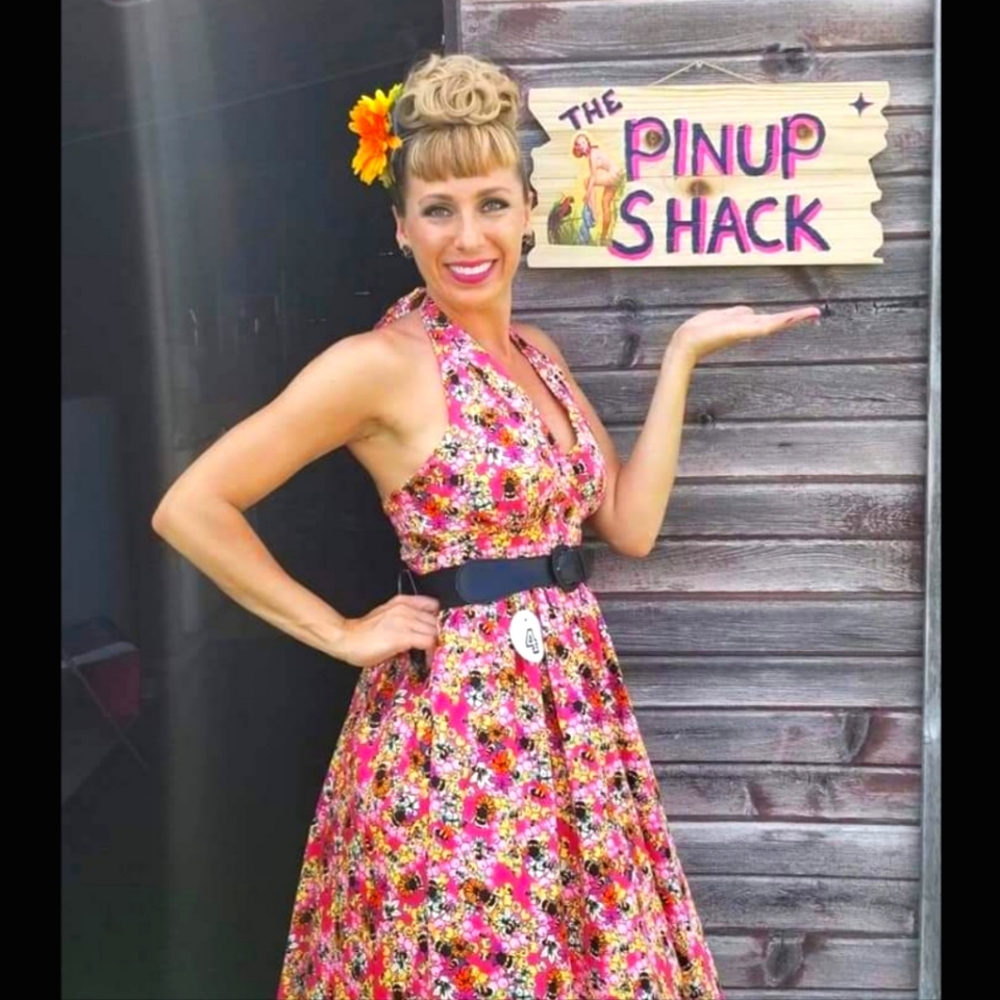 Lindy Bop halter pinup bumblebee dress